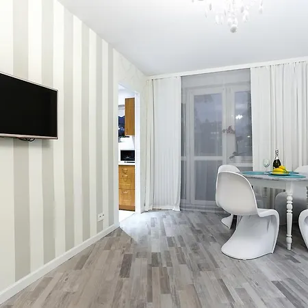 Apartment Penguin 2270 On Nowy Targ Square *