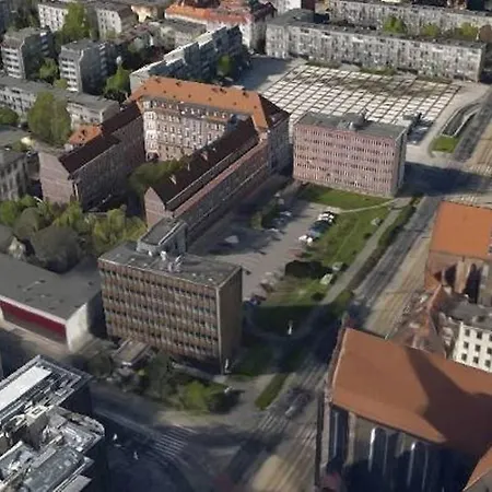Penguin 2270 On Nowy Targ Square Apartment